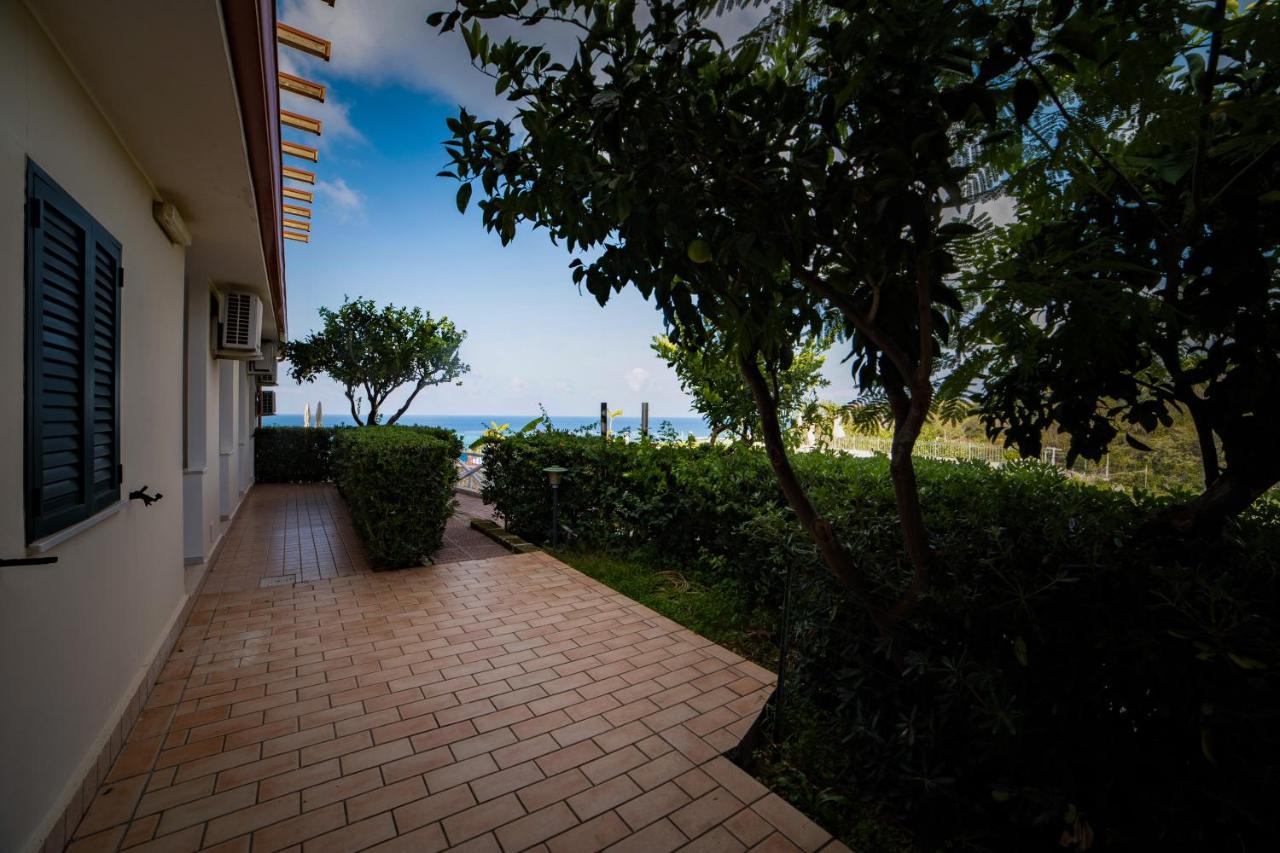 Residence New Paradise Тропеа Екстер'єр фото